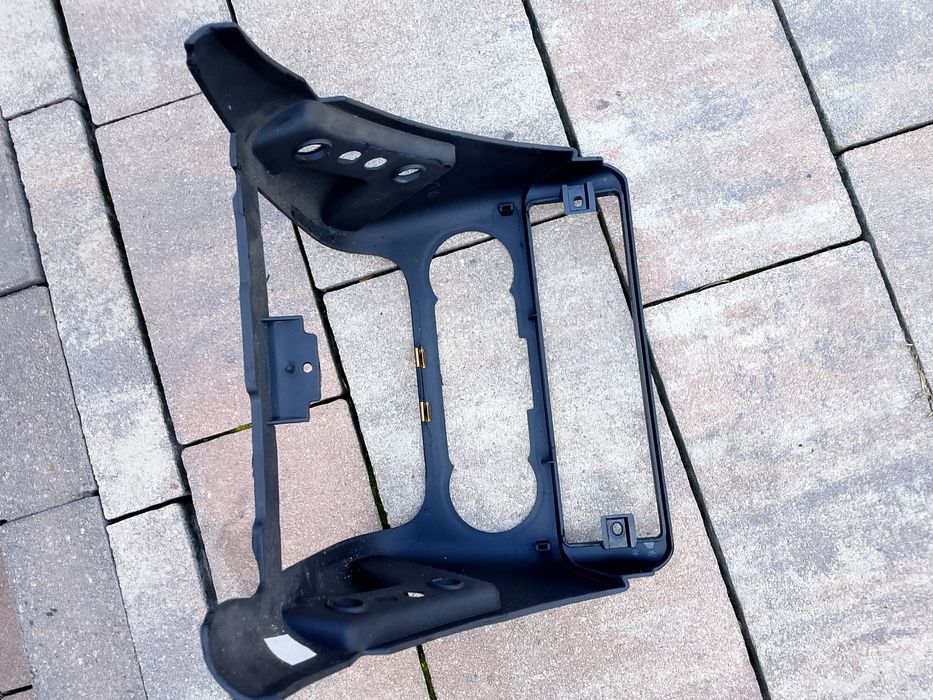 Ramka radia klimatyzacji Audi TT 8N 8N0863263A