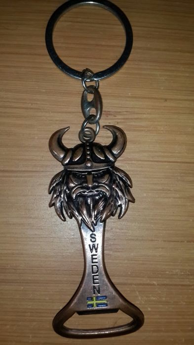 Штопор, відкривачка, консервний ключ