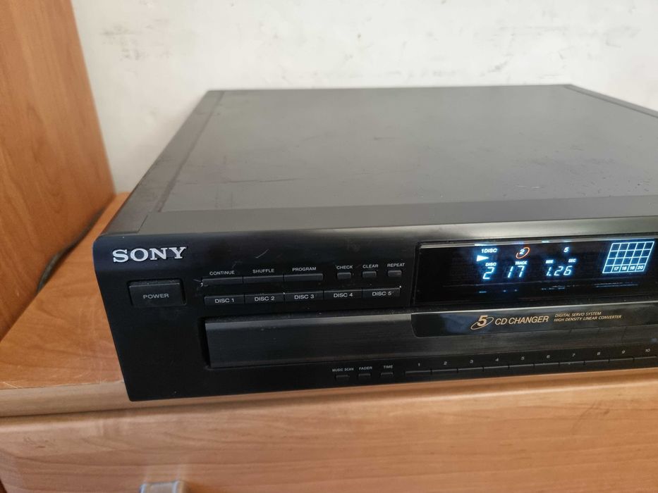 Odtwarzacz Sony CDP  C661