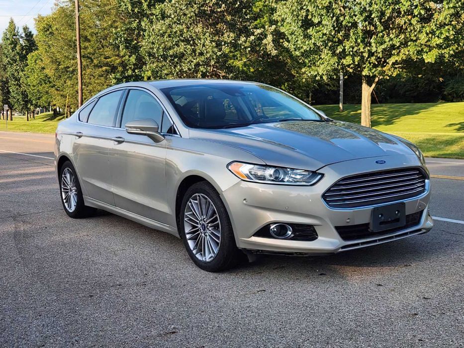 Ford Fusion      2015
