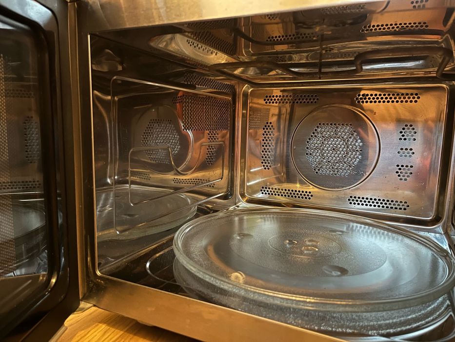 Microondas c/ Grill em Bom Estado