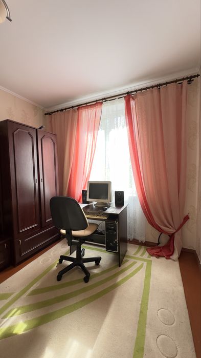 Продаж будинку в центрі міста