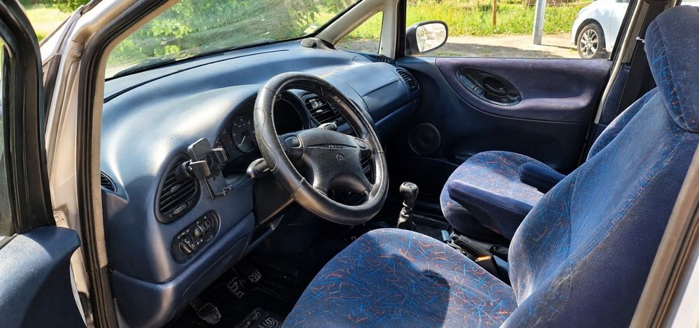 Volkswagen Sharan — fotografia 5
