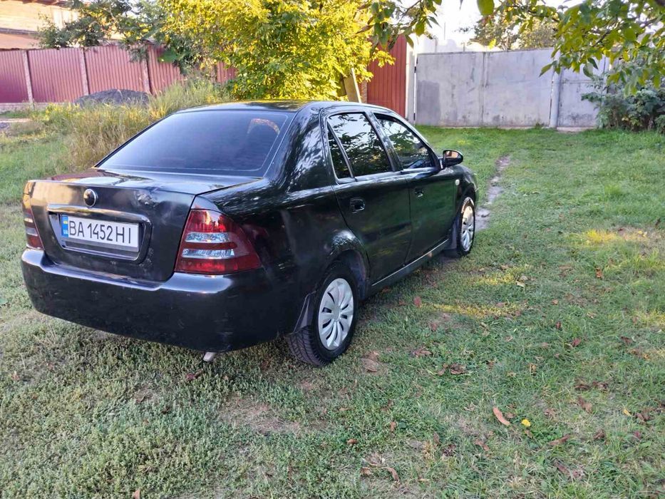 Автомобіль  Geely