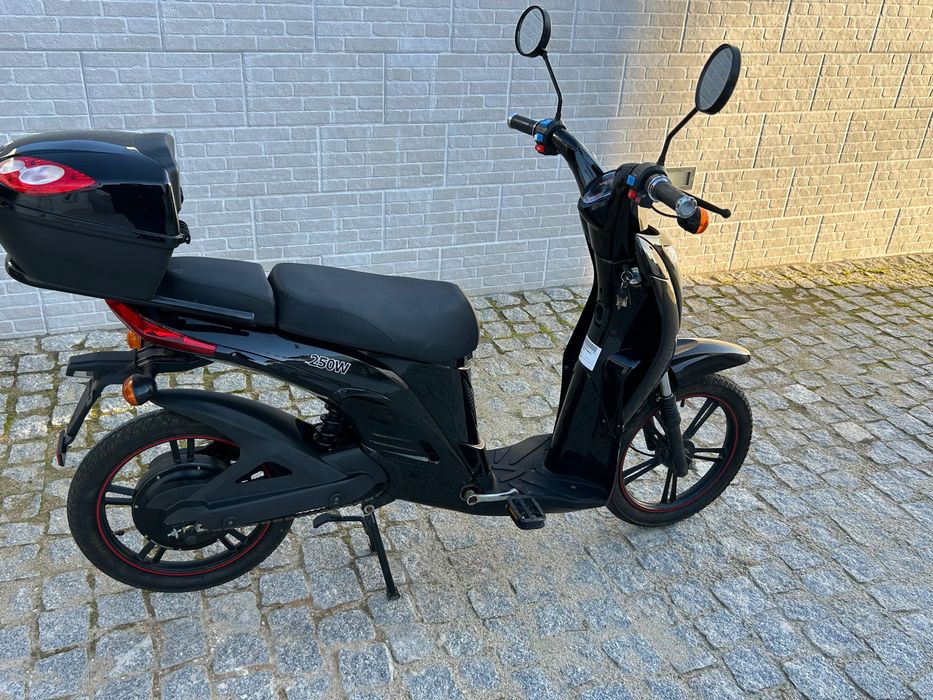 Mota/ bicicleta eléctrica, bateria litio 48V nova