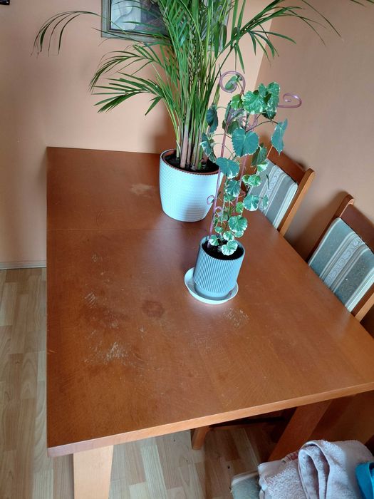 Do sprzedania STÓŁ z drewna