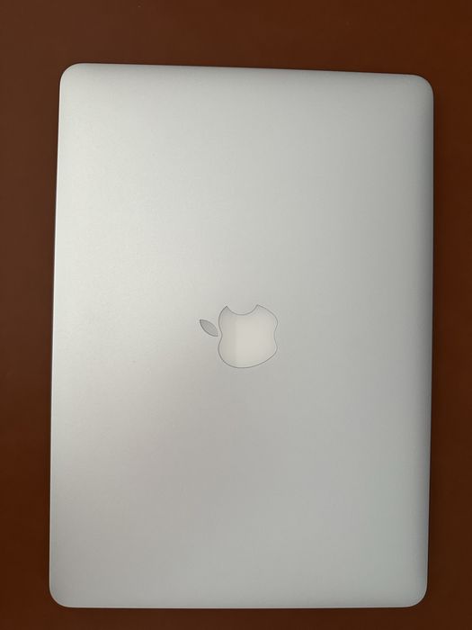 Apple Macbook Air