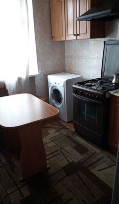 Кімната по кільцю. Мотель. Без власниці.