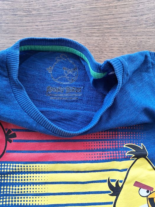 2 t-shirts e um par de calções, 110 cm