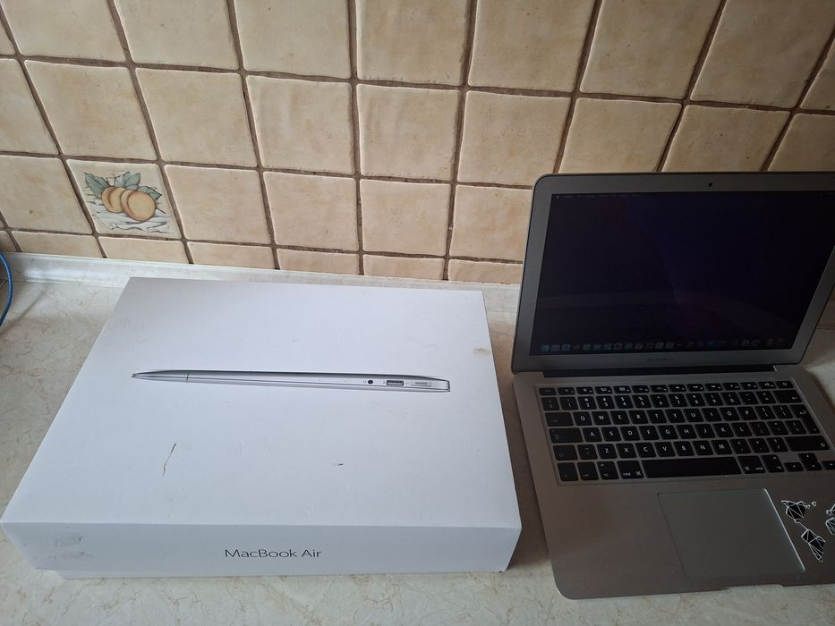 Apple Mac Book Air 13"