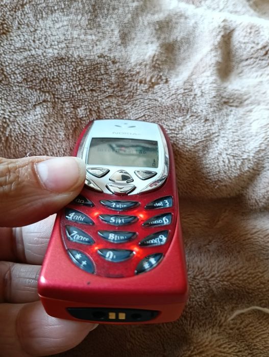 Nokia 8310 desbloqueado para todas as redes