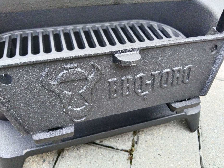 GRILL Żeliwny Węglowy Turystyczny Ogrodowy