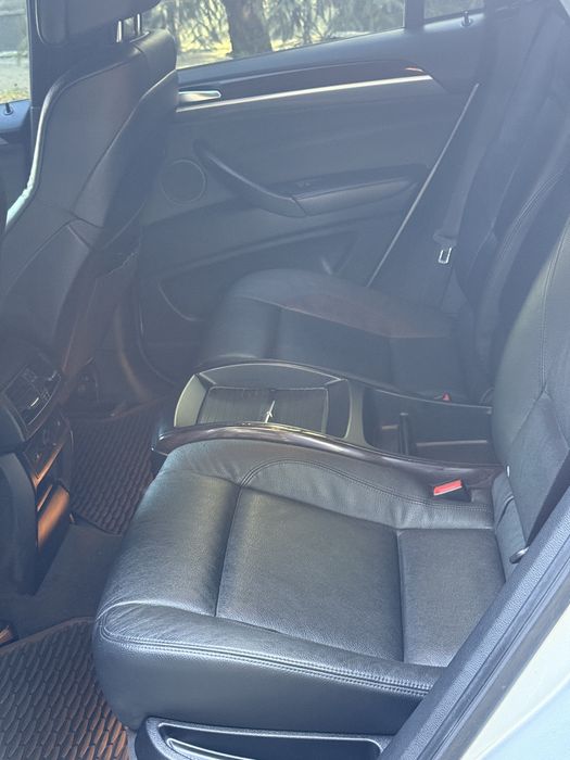 Продам BMW X6 e71 40D