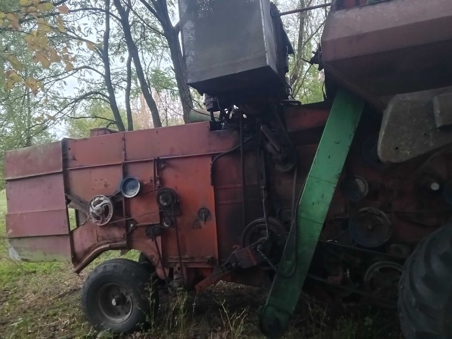 Продам комбайн нива ск5