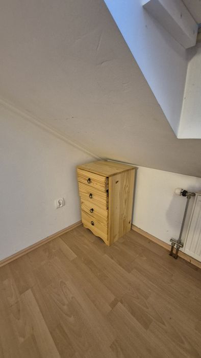REZERWACJA Wąska komoda sosnowa – 4 szuflady – lite drewnoWąska komoda sosnowa – 4 szuflady – lite drewno