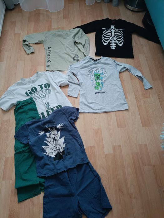 Zestaw ubrań dla chłopca 134/140