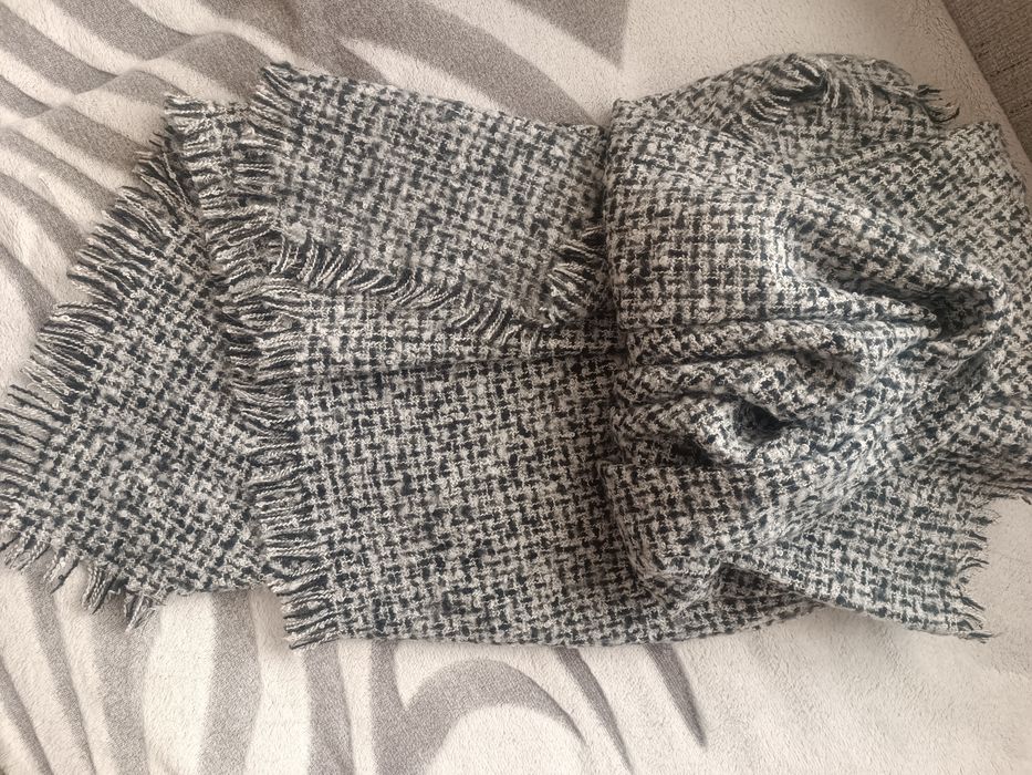 WYPRZEDAŻ!! Szal damski zimowy