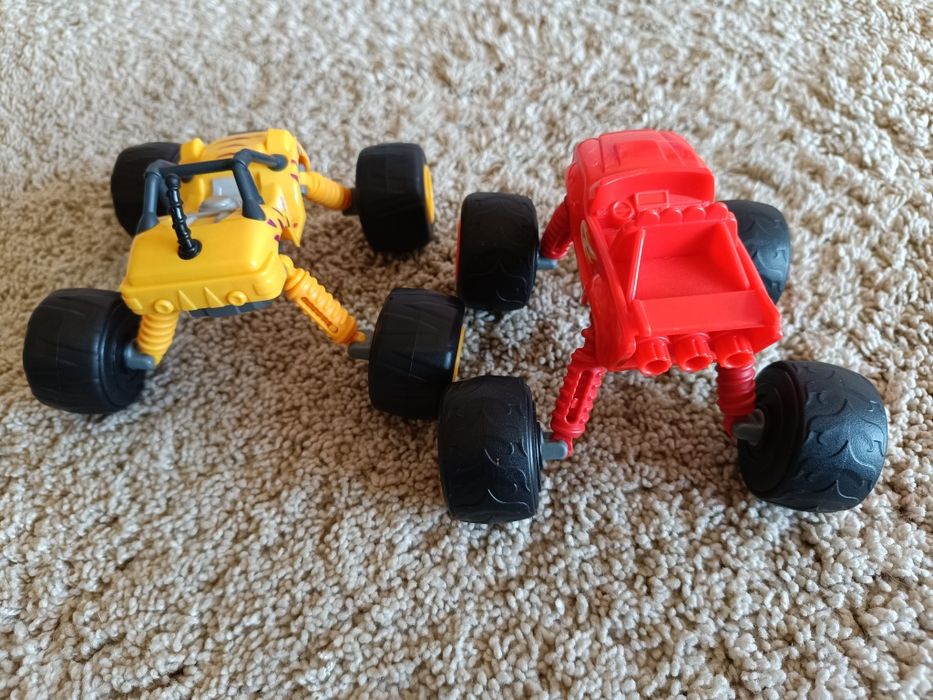 Conjunto de 2 Blaze Morpher Machines Originais