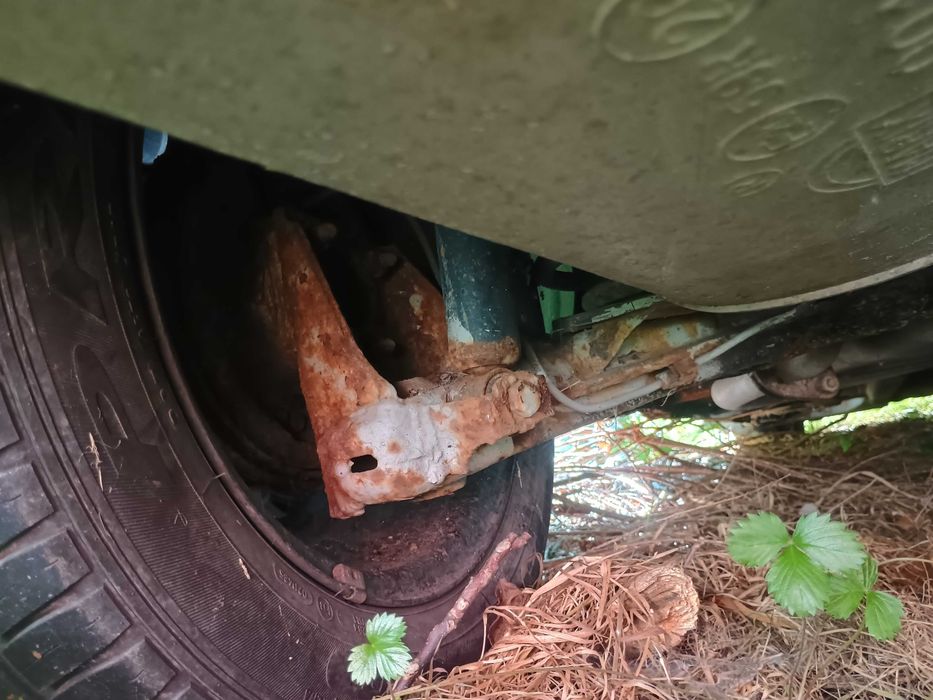 Daewoo Lanos 2000r LPG (na części lub do samodzielnej naprawy)