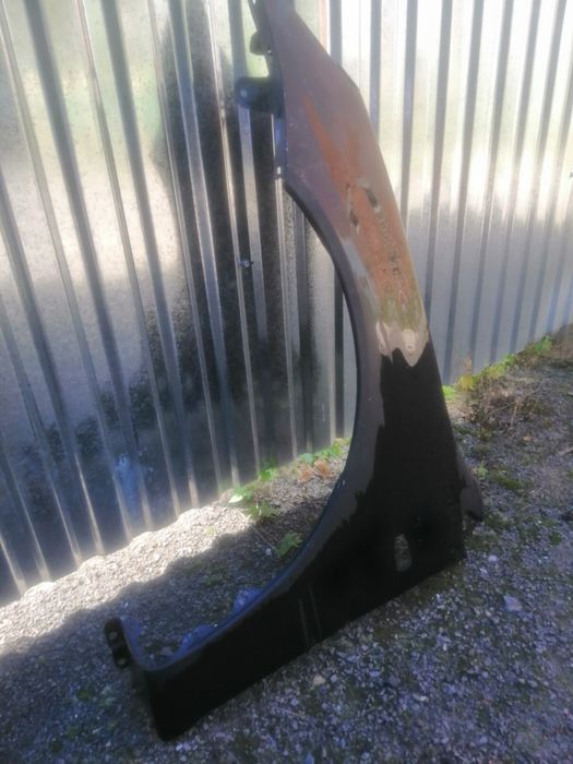 Крило на Mitsubishi Lancer ліве переднє 2004-2008р