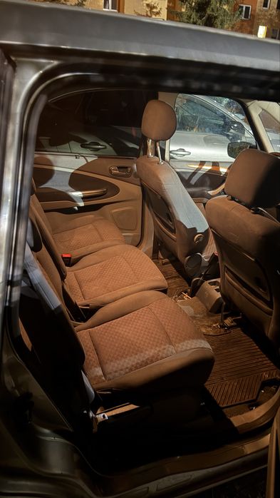 Ford Galaxy 2.0 140KM