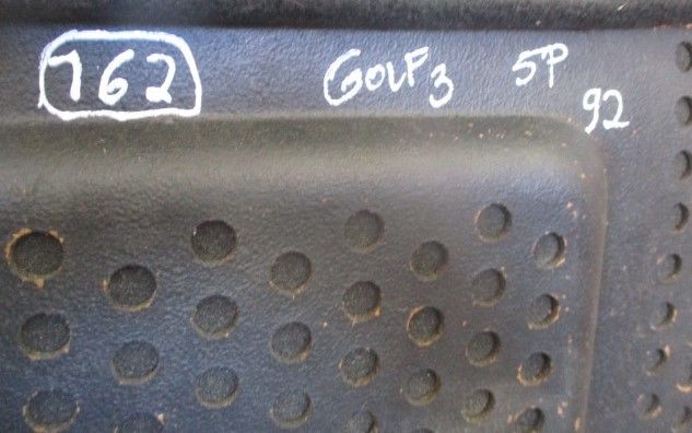 Chapeleira / tampo da mala VOLKSWAGEN Golf V (1K1)