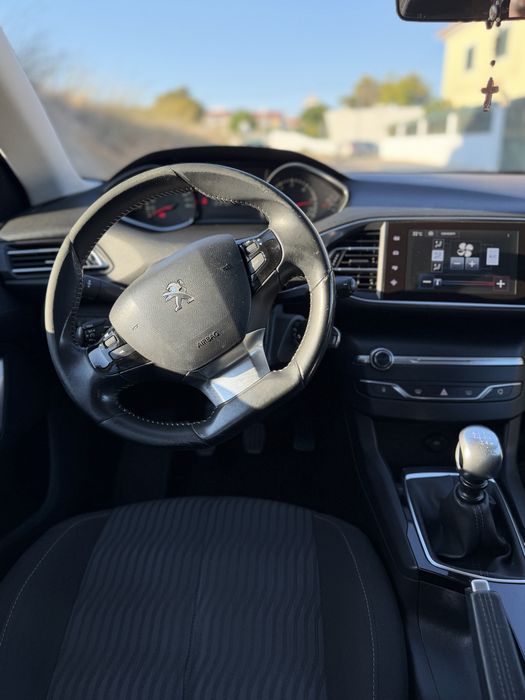 Peugeot 308 impecavel