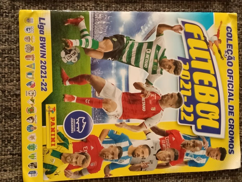 Cadernetas futebol e outros