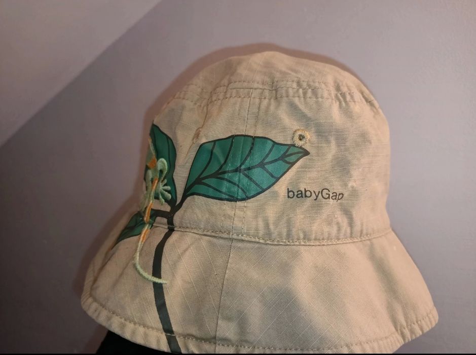 Dziecięcy buckethat