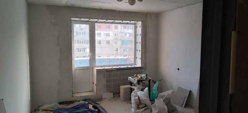 У продажу шикарна квартира з незакінченим капітальним ремонтом