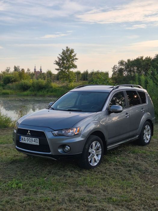 Mitsubishi Outlander 4x4/Nowa butla/7 Foteli/Hak/Automat