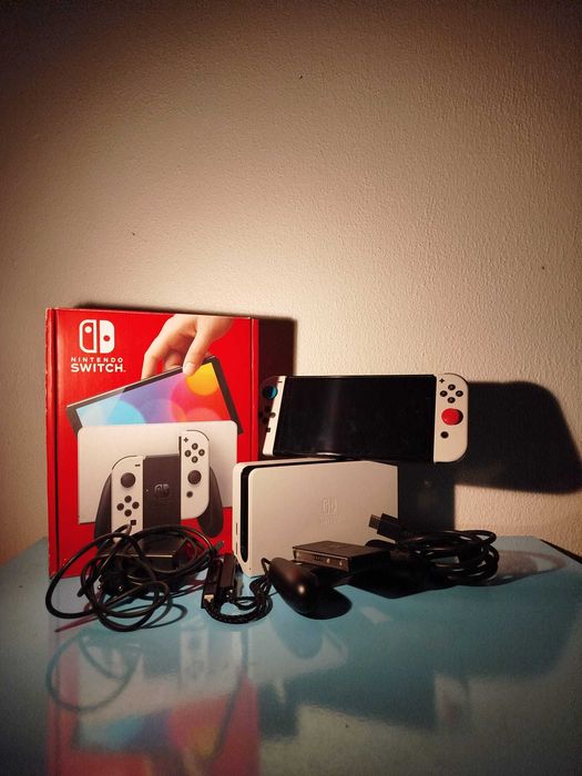 Nintendo Switch OLED branca + 3 jogos+acessórios +cartão microSD 128GB