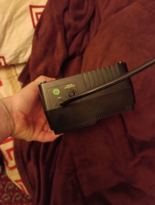 Продам безперебійник АРС