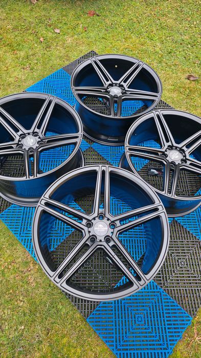 FORZZA BOSAN 20 Cali 5x112 20x9 + 20x10.5 Wklęsłe Mercedes CLS BMW G30