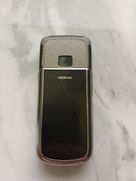 Nokia 8800 carbon 4gb