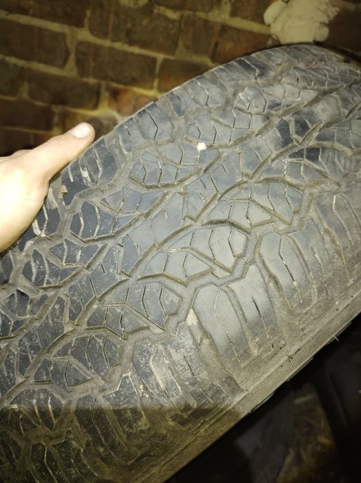 Колеса 225 75 Р15 6 139,7