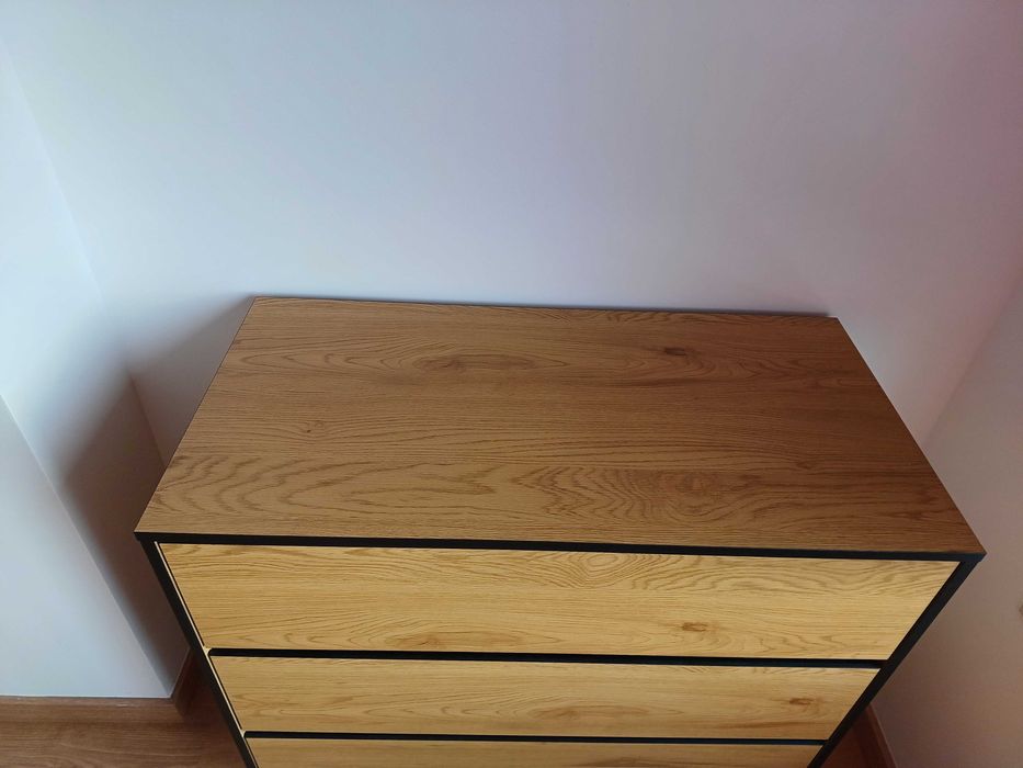 Cómoda 3 gavetas cor carvalho tom quente/preto NOVA