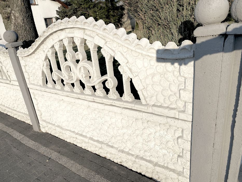 Plot ozdobny betonowy