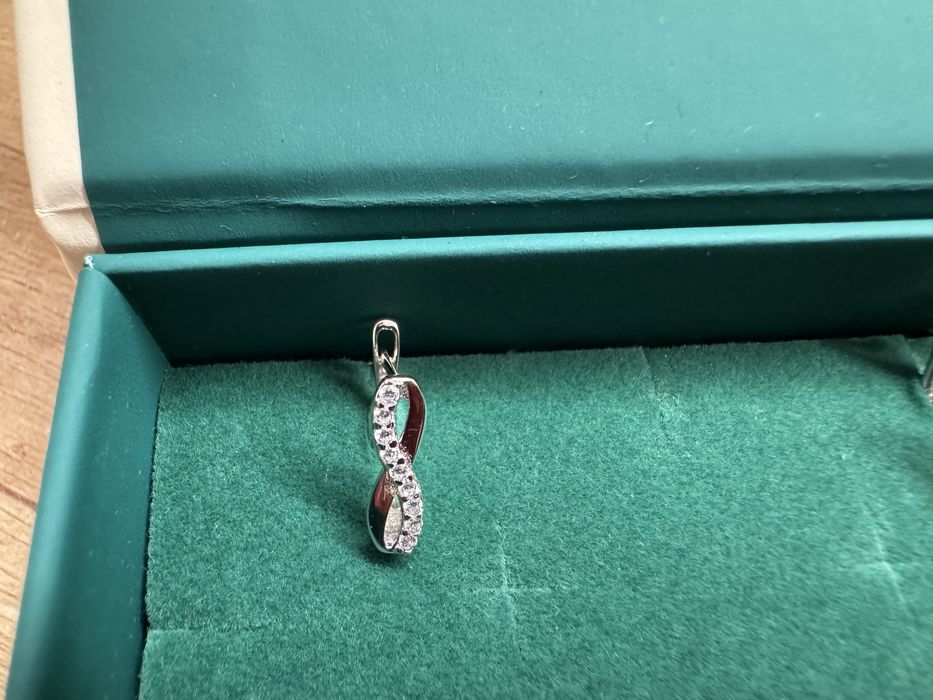 Białe złoto 585 z cyrkoniami