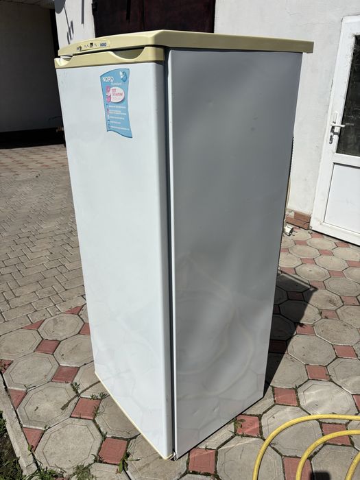 Продам морозілку б/у в хорошому стані робоча