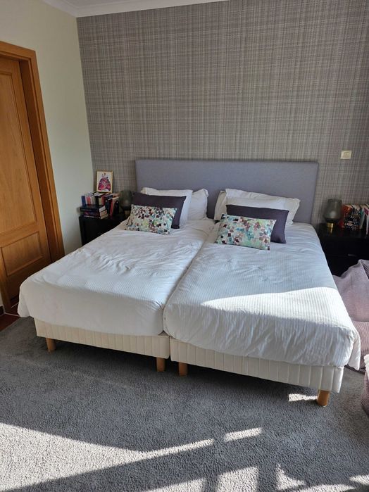 Camas Individuais com Colchão e Cabeceira 2 Unidades Podem Fazer Cama de Casal