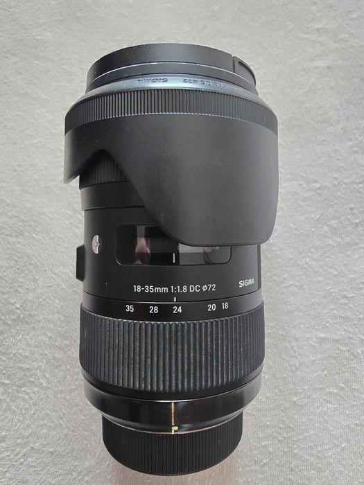 NIKON D7500 + SIGMA ART 18-35mm + Lampa Yongnuo + torba