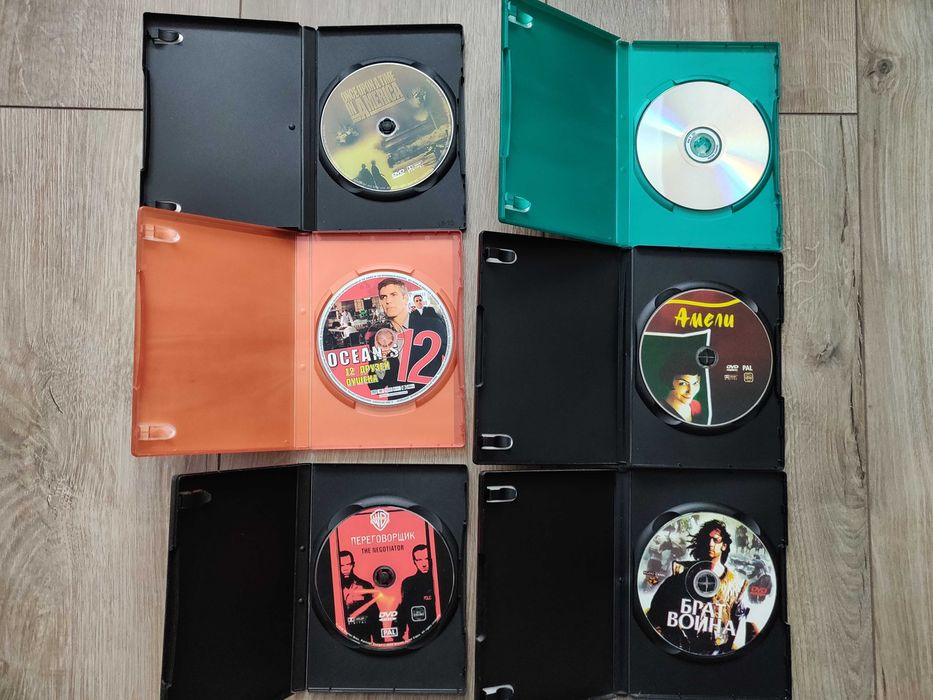 DVD video интересные фильмы в вашу коллекцию,  разные жанры.- 6 шт.