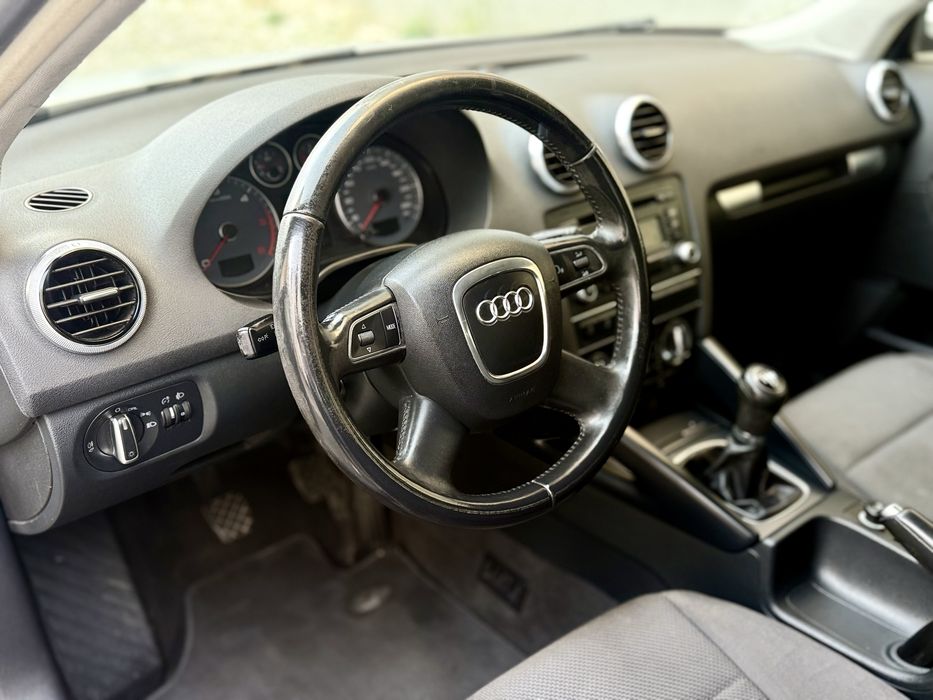 AUDI A3 Sportback 1.6TDI 105cv -Revisão Geral Efectuada IMACULADO