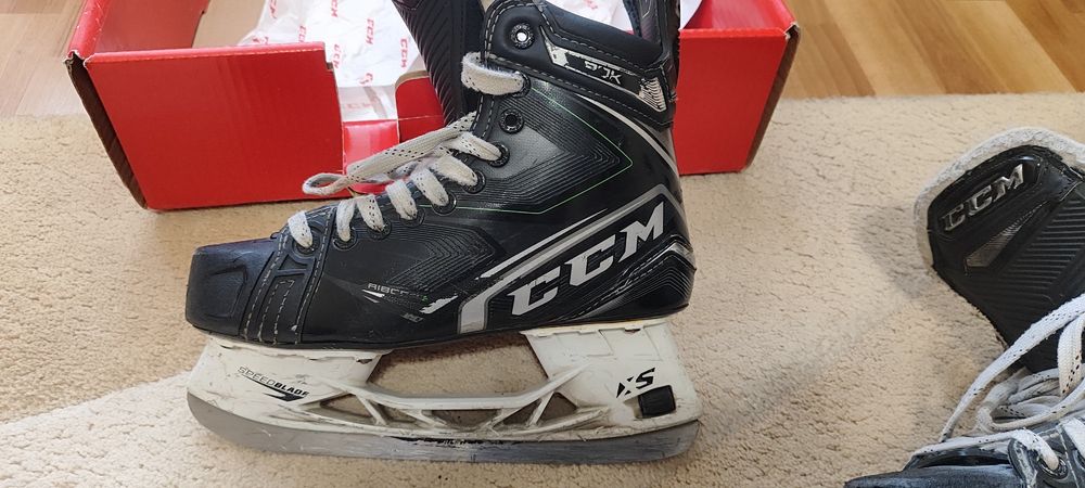 Хокейні ковзани CCM Ribcor 90K,   р.6,5
