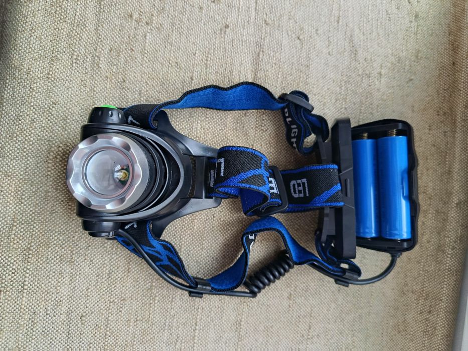 Якісніий ліхтаріик .