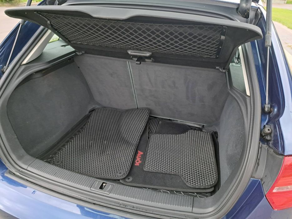 Автомобіль Ауді а3