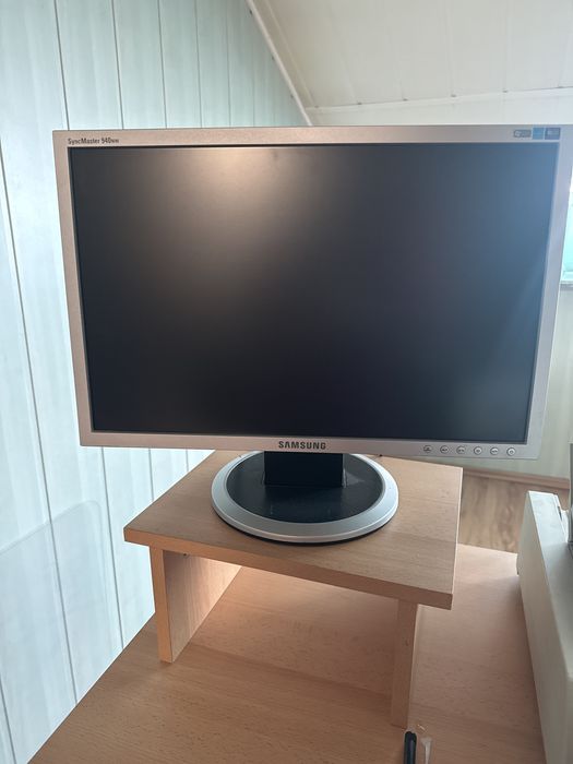 Monitor Samsung SyncMaster 940nw 19