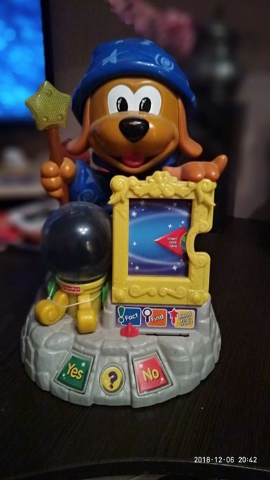 Чаріввник Fisher price