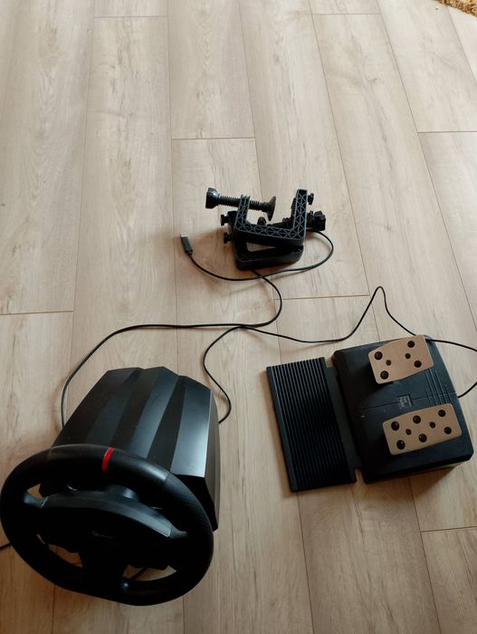 Sprzedam kierownice do grania Qsmart